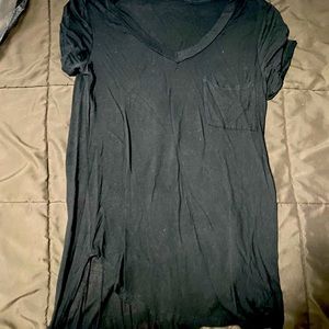 2 black tshirt as